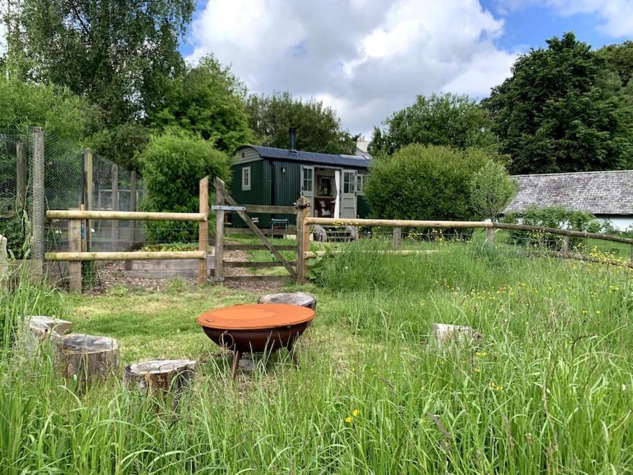 Rushford Shepherd'S Hut Newton Abbot Exterior foto