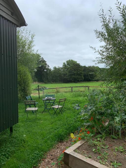 Rushford Shepherd'S Hut Newton Abbot Exterior foto