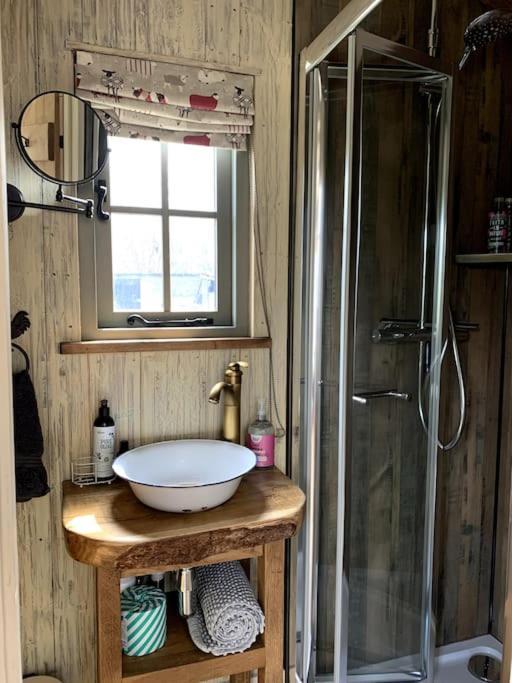 Rushford Shepherd'S Hut Newton Abbot Exterior foto